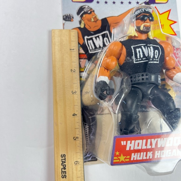 Mattel Hulk Hogan 5.5 inch Action Figure - GLF25 - Picture 8 of 9